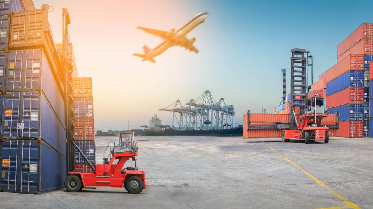 Qué son y cómo operan los Freight forwarders
