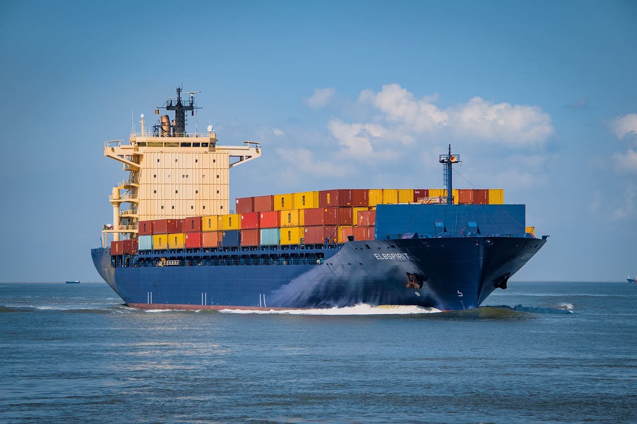 Seguridad química en alta mar: Transporte de productos químicos en contenedores marítimos