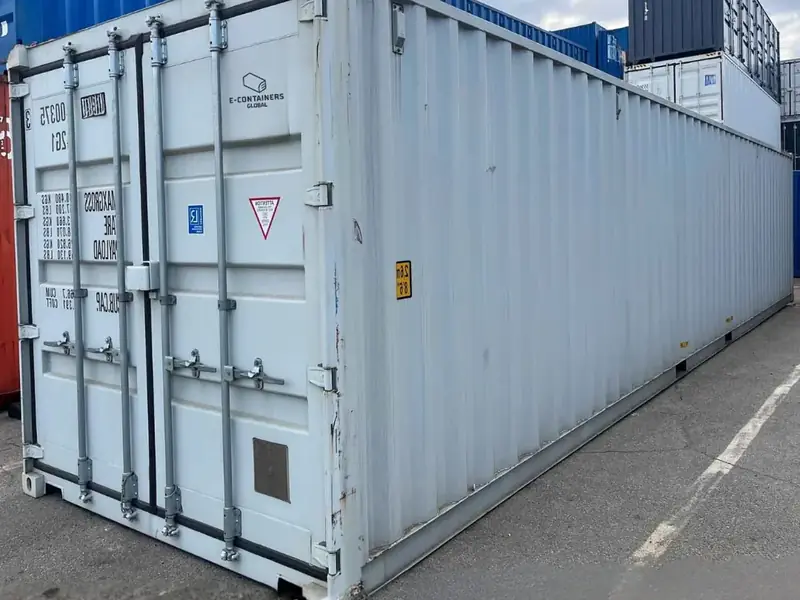 Dry shipping container gallery photo 12