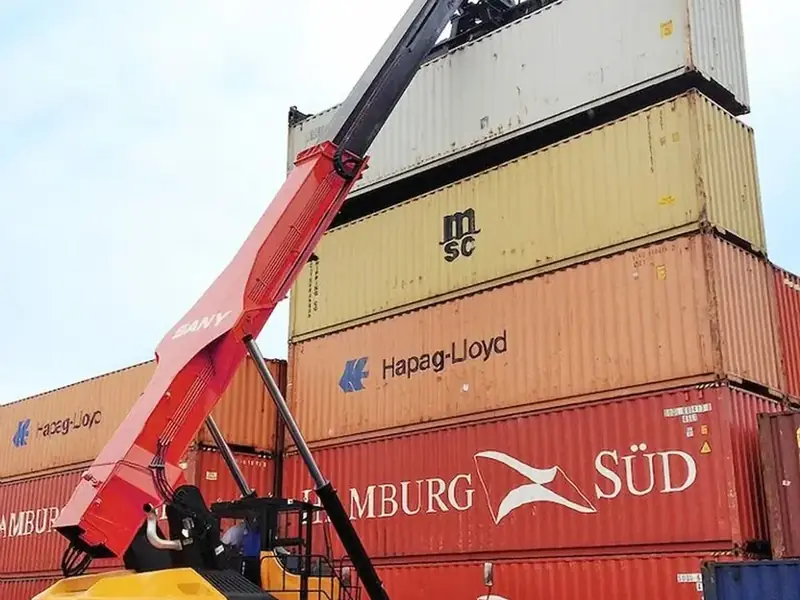 Dry shipping container gallery photo 2