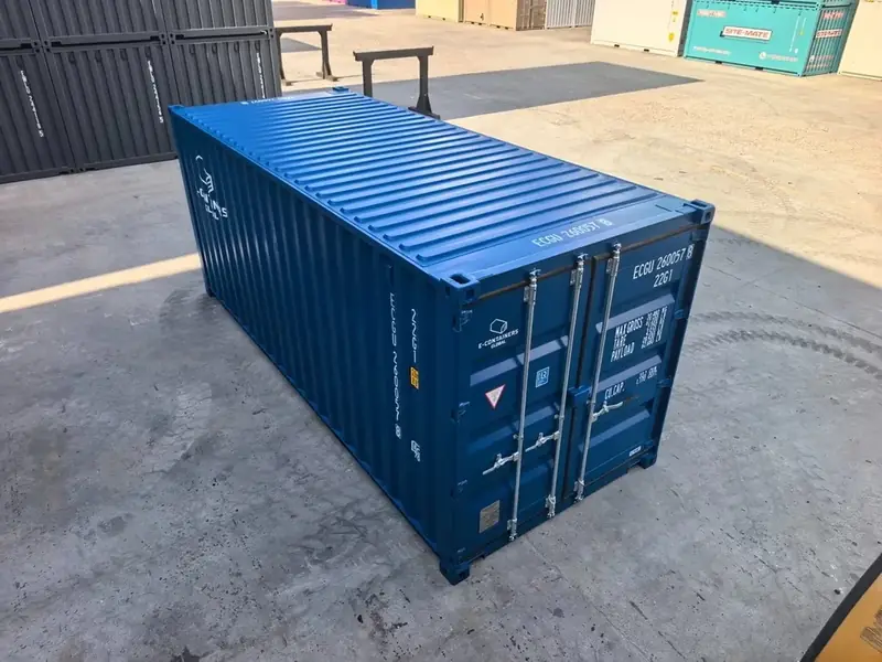 Dry shipping container gallery photo 8